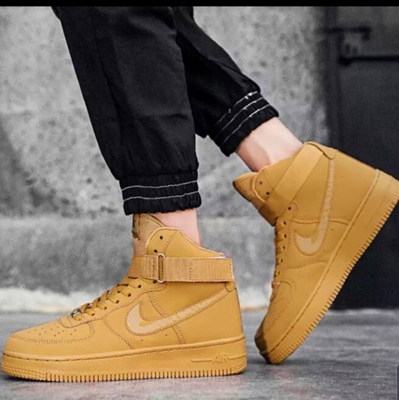 Second hand Nike aj Retro basketball shoes (wheat) - Picture 2 of 2